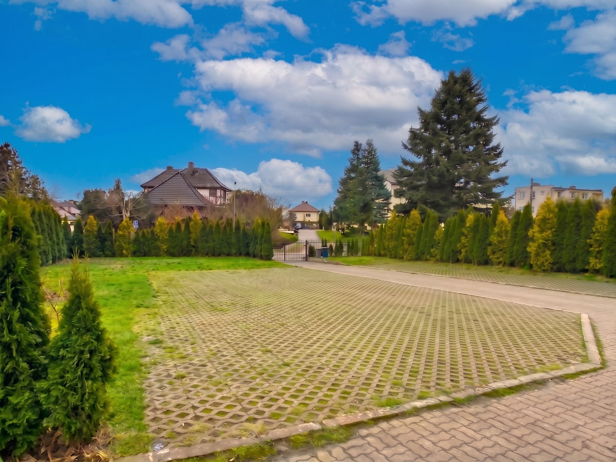 Bezpłatny parking monitorowany 24/h — Nocleg 62 Koszalin